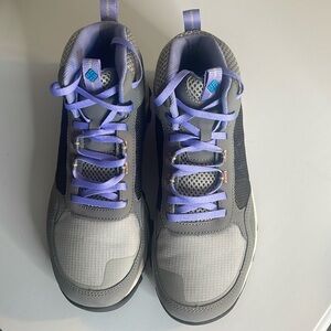 Columbia Women’s Hiking Boot Size Techlite Grey and Purple Size 8.5